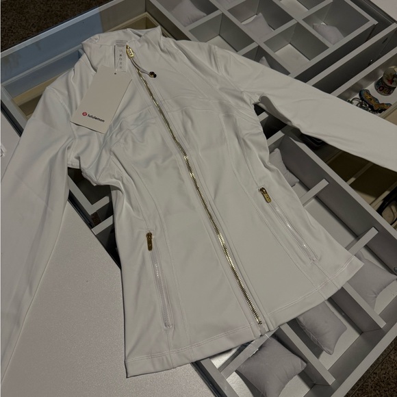 Lululemon Define Jacket - Picture 1 of 3